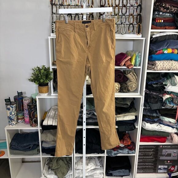 American Eagle Outfitters Tan Chinos Classic Style 30x34 original straight - Picture 8 of 8